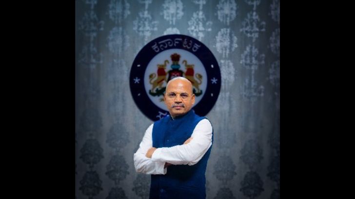 https://salarnews.in/public/uploads/images/newsimages/maannewsimage12052025_220605_Untitled design (3).jpg